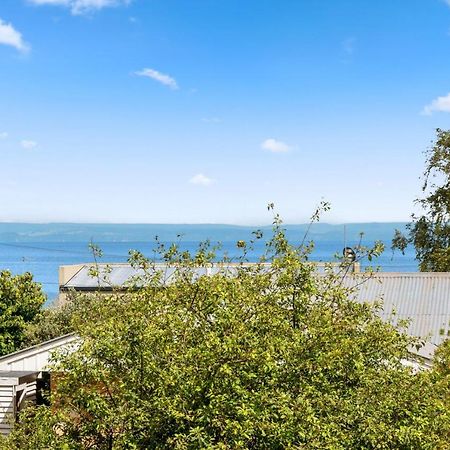 Waitahanui Lake House - Lake Taupo Holiday Home Eksteriør billede